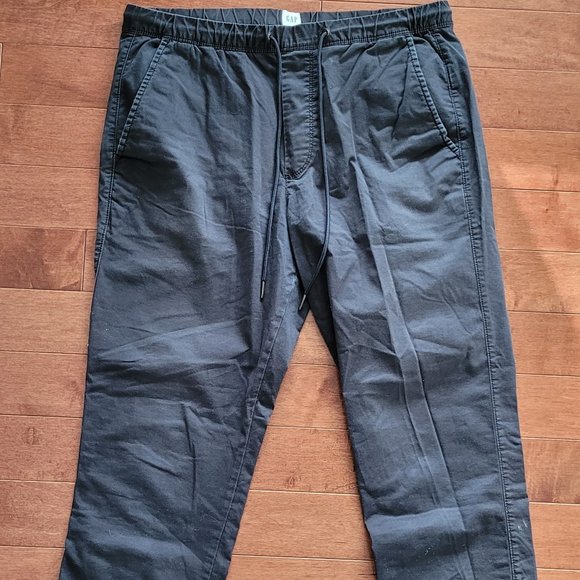Gap Jogger pants - Picture 2 of 3